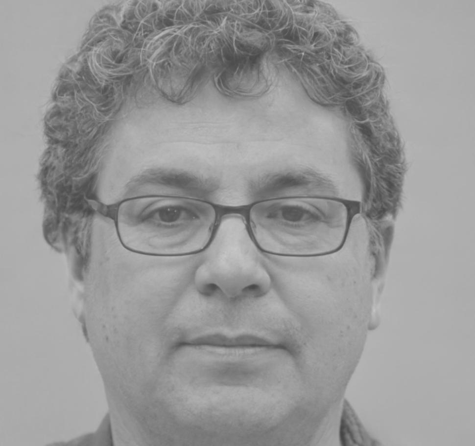 Портрет викладача Олег Кушнір